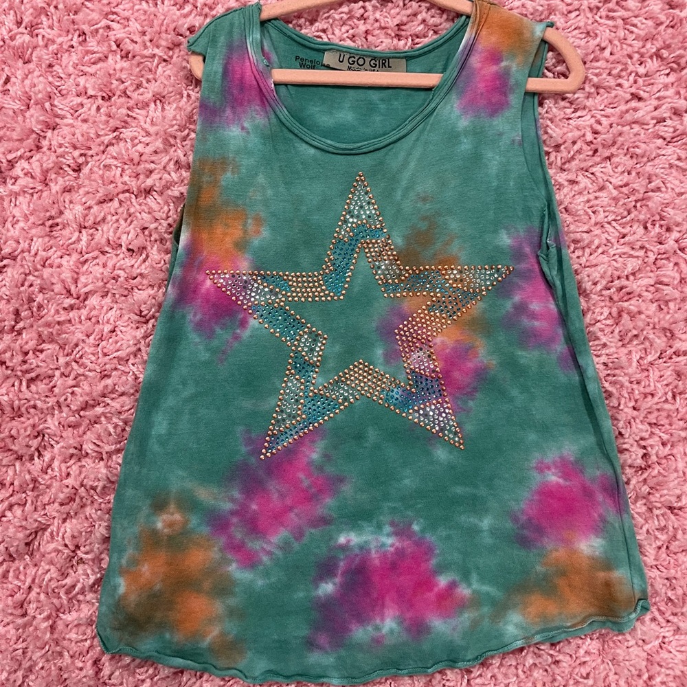 Adorable, tie-dye tank top with embellishment on front